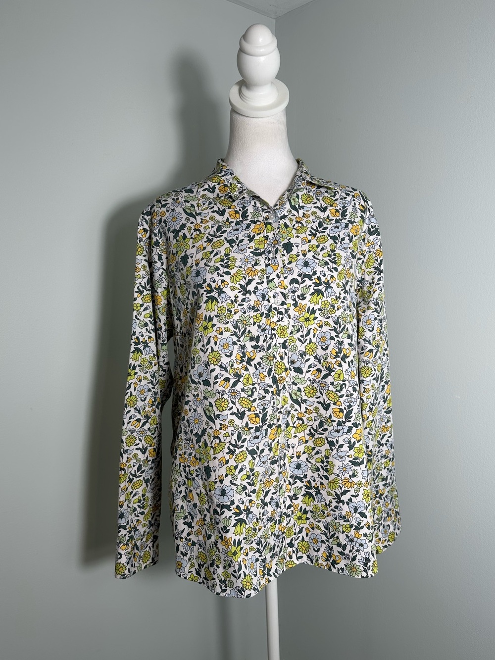 Land's End Floral No Iron Button Down Shirt Size 16P